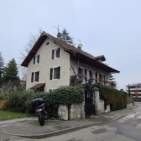 Casamoro Albigny : Détente à 2 Pas Du D'annecy Annecy